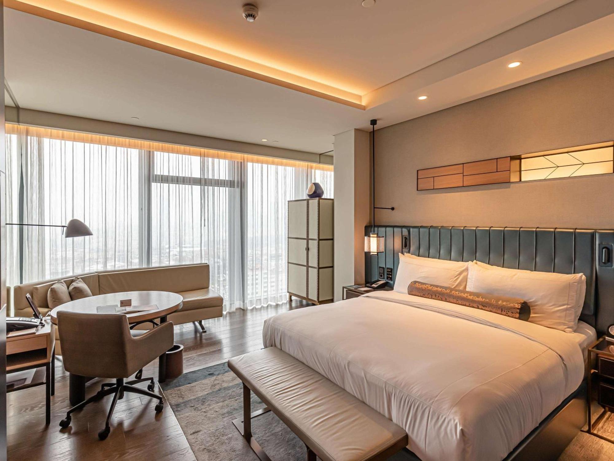 Otel Fairmont Quasar 5*